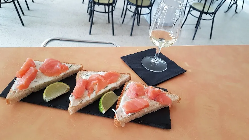 Tartines de Saumon Fumé Du Borvo